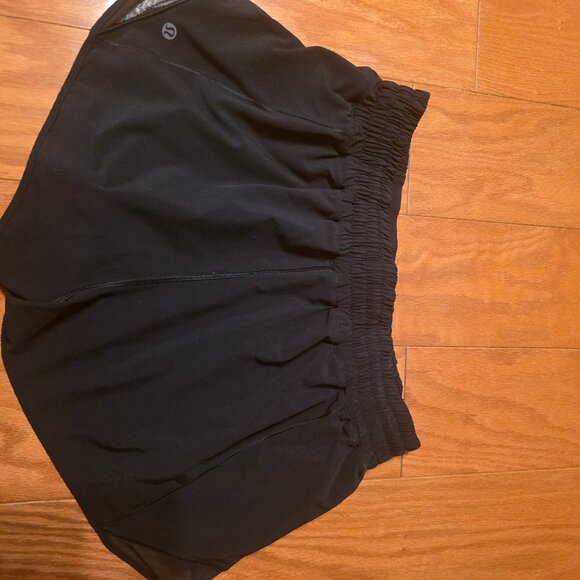 Lululemon hotty hot 2.5 in high rise size 10 - Picture 1 of 2